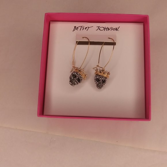 New Betsey Johnson king crowned skull bling earrings - Picture 5 of 12